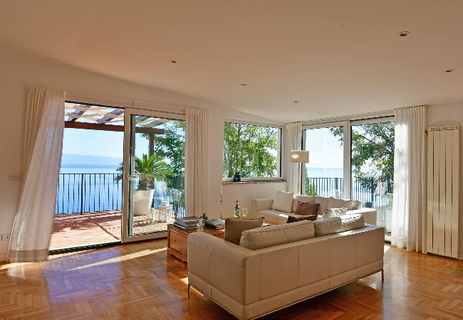 Villa in Taormina - Villa Karin Villa in Taormina - Villa Karin