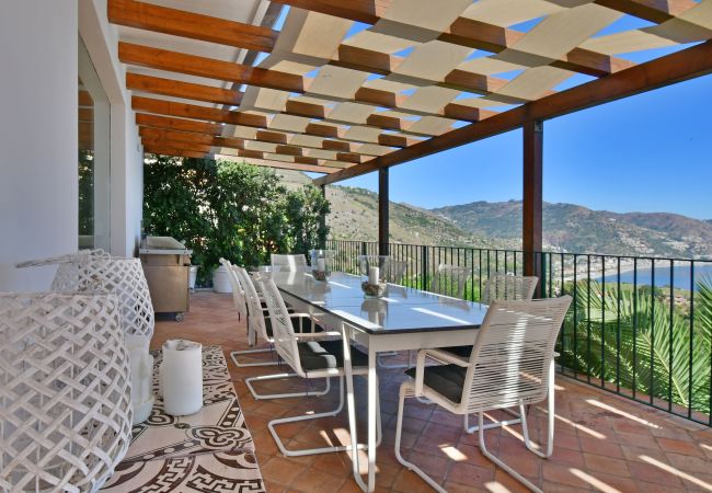 Villa in Taormina - Villa Karin Villa in Taormina - Villa Karin