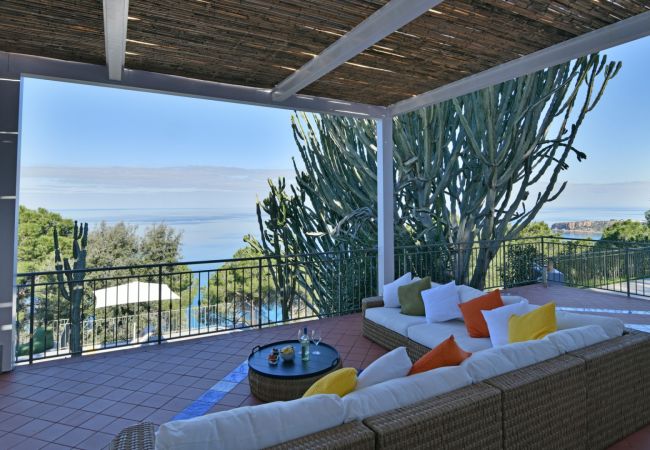 Villa in Pollina - Villa Armonia Villa in Pollina - Villa Armonia