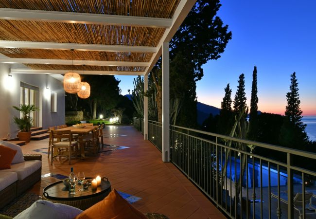 Villa in Pollina - Villa Armonia Villa in Pollina - Villa Armonia