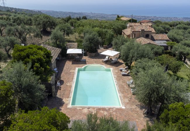 Villa/Dettached house in Collesano - Villa Passulunara 14