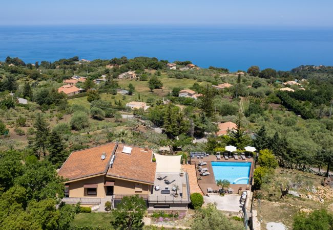 Villa in Cefalù - Villa Provenza Villa in Cefalù - Villa Provenza