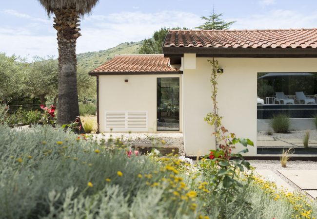 Villa in Cefalù - Villa Charme 6 Villa in Cefalù - Villa Charme 6