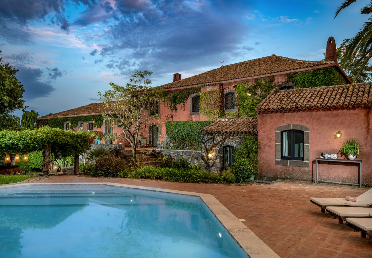 Villa in Santa Venerina - Linera