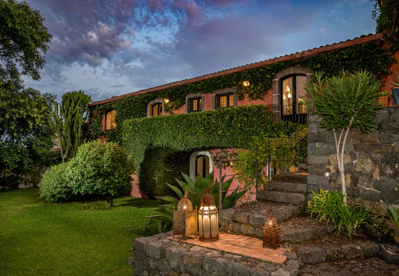 Villa in Santa Venerina - Linera