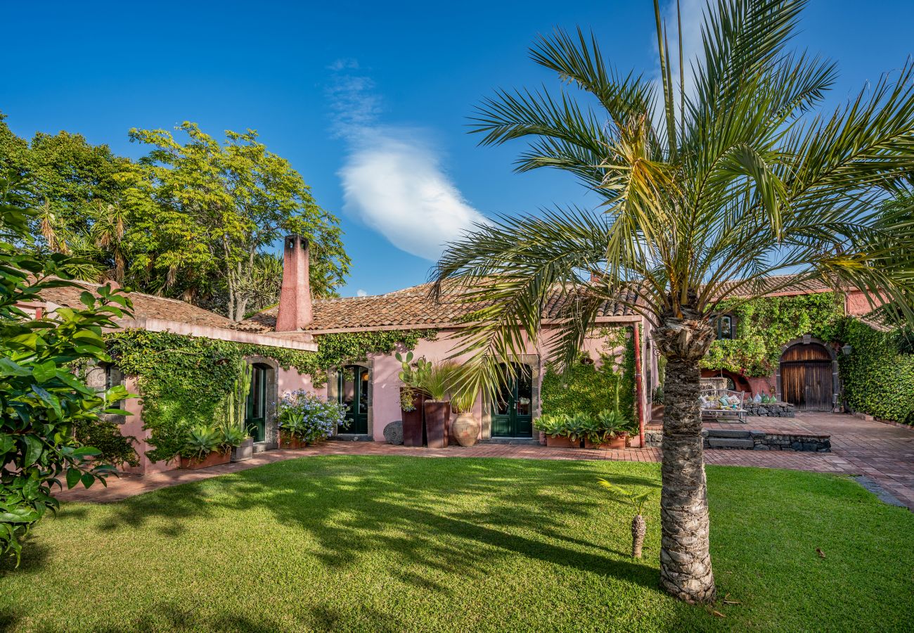 Villa in Santa Venerina - Linera