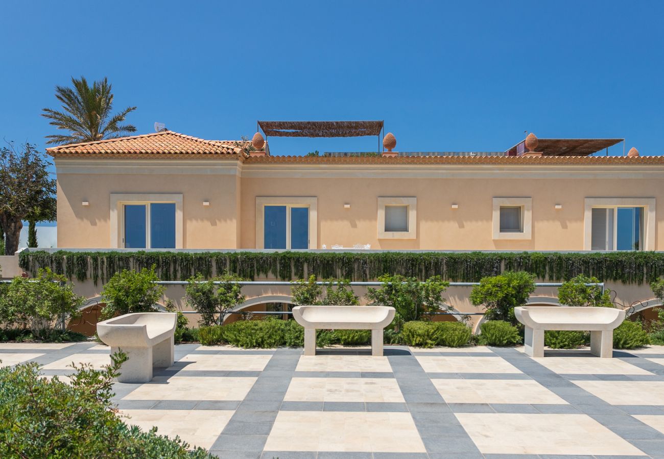 Villa in Noto - Passo Degli Aironi 8