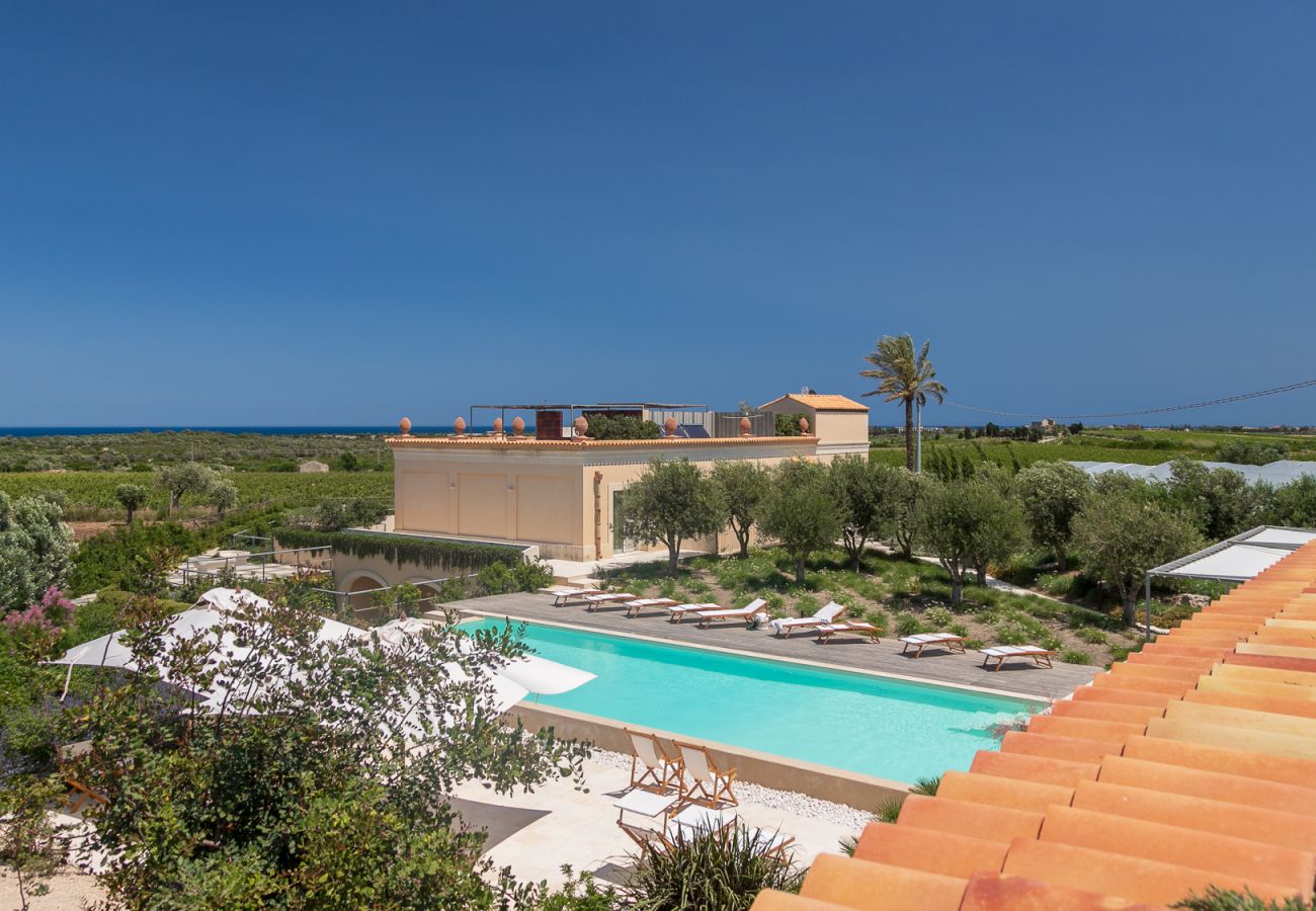Villa in Noto - Passo Degli Aironi 8